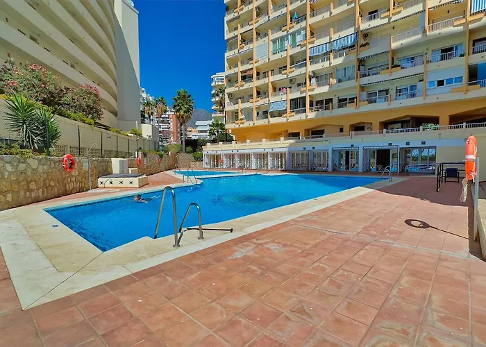 Modern Renovated One Bed In Edificio Apolo Center Appartamento