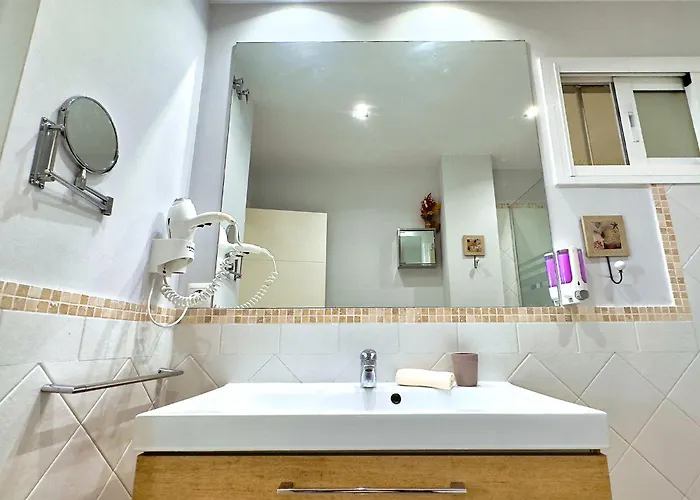 Modern Renovated One Bed In Edificio Apolo Center Appartamento *